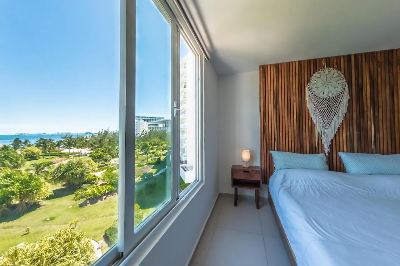 Beachfront Luxury Apartments 칸쿤 0*,  멕시코