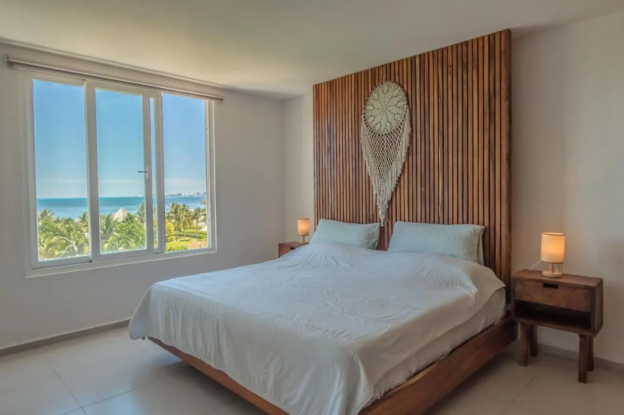 Beachfront Luxury Apartments 칸쿤 0*,  멕시코
