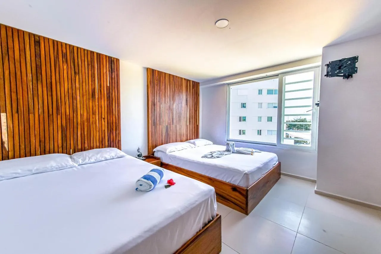 Beachfront Luxury Apartments 칸쿤 0*,
