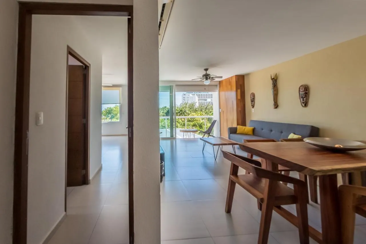 Beachfront Luxury Apartments Cancun