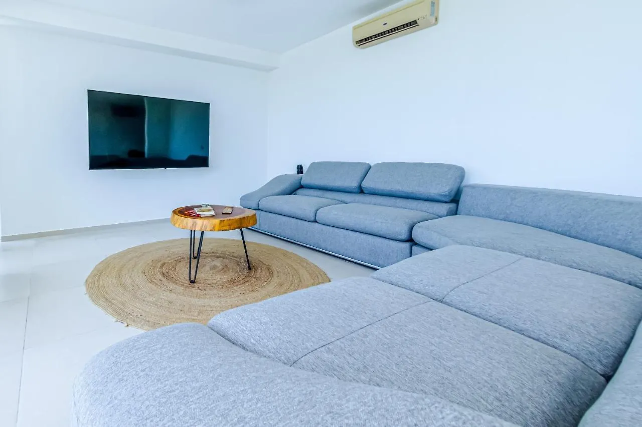 Beachfront Luxury Apartments Cancun